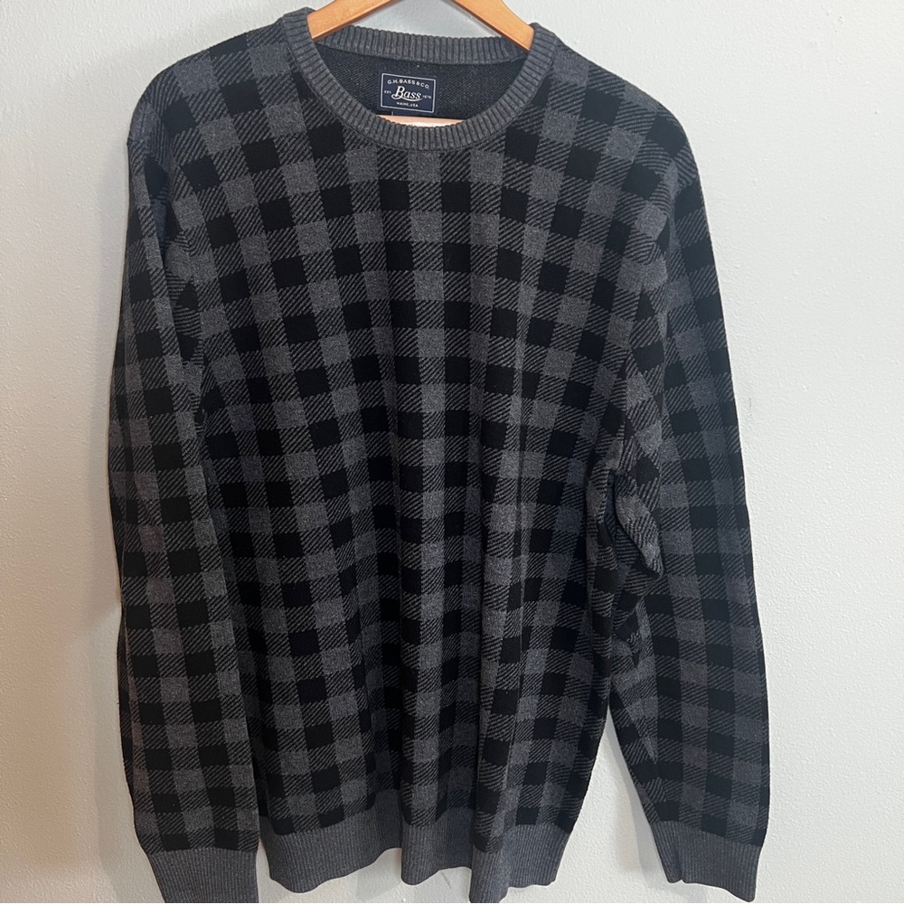 G.H. Bass & Co. Black and Gray Plaid Crewneck Sweater
